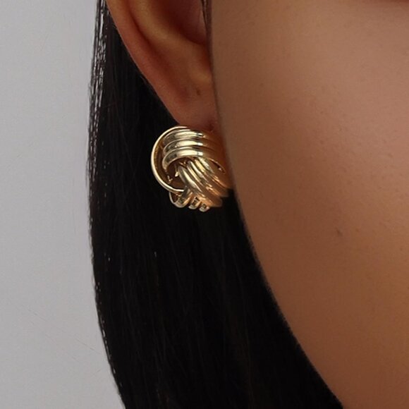 Women's Chunky Knot 14k Gold Plated Lightweight Trendy Gold Jewelry Earrings - Picture 3 of 3